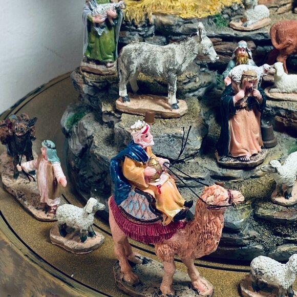 LEMAX Working Animated Nativity Scene Lights Motion #74713 O Holy Night 2007 EUC - Picture 6 of 9